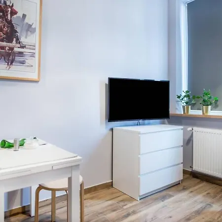 €@ Unique Apartment, Market, Station, Center 5 Min Apartman